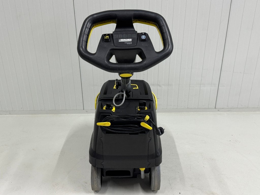 KARCHER SCHROB-/ZUIGMACHINE BR 35/12 C Bp Pack 2017, Doe-het-zelf en Verbouw, Ophalen of Verzenden, Zo goed als nieuw, Schrobmachine