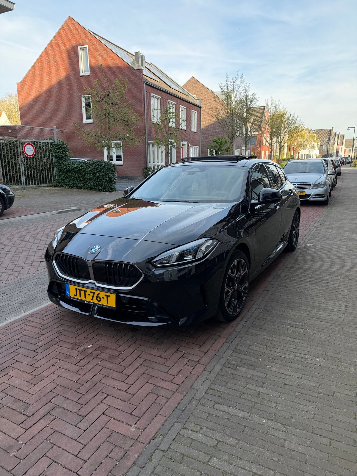BMW 1-Serie 123 218pk Xdrive Aut 2025 Zwart, Auto's, BMW, 1998 cc, Zwart, 4 cilinders, 1505 kg