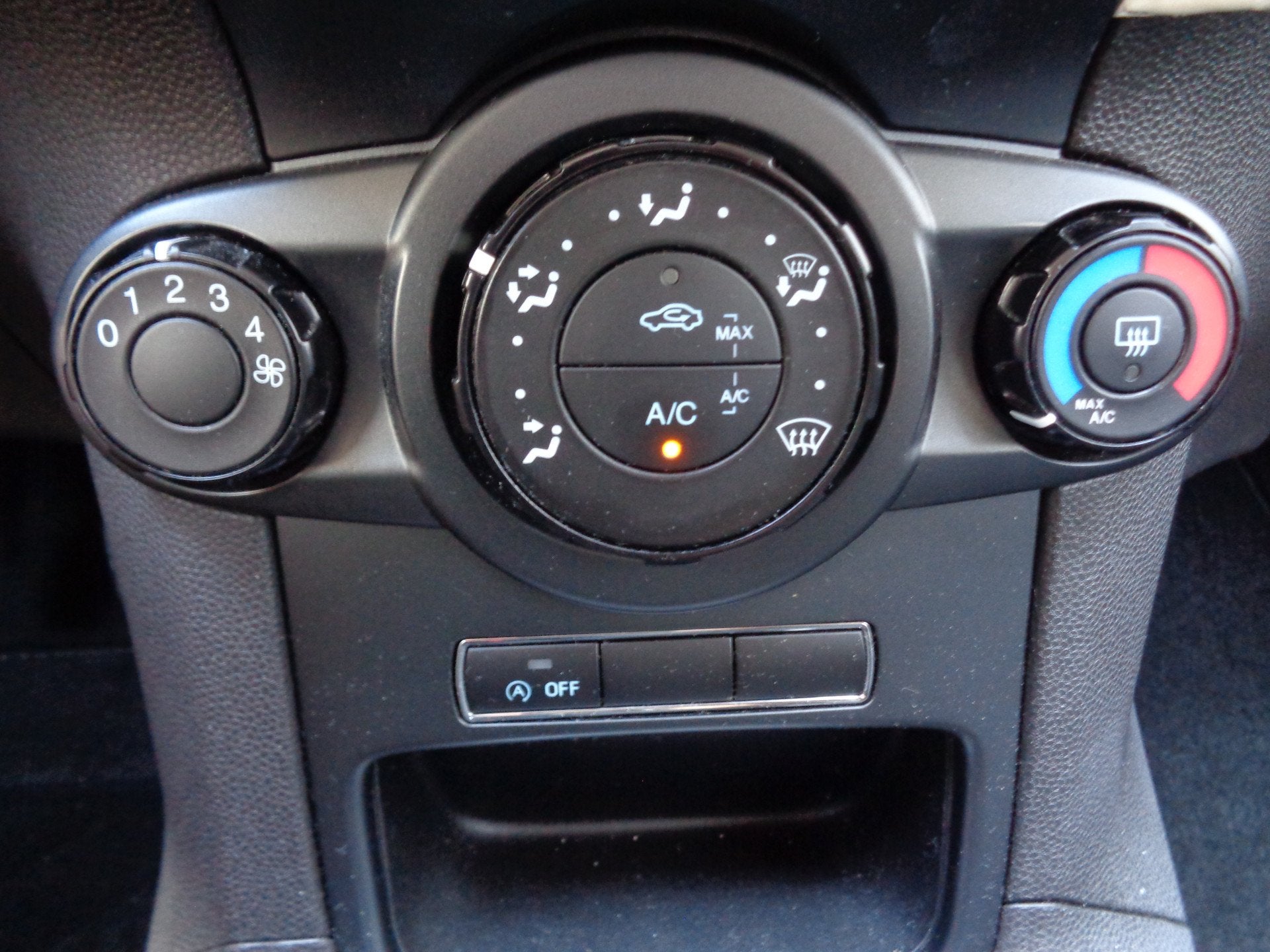 Ford Fiesta 1.0 Style Airco LMV 5DRS NL-Auto (bj 2014), Euro 5, 525 kg, 23 km/l, Origineel Nederlands