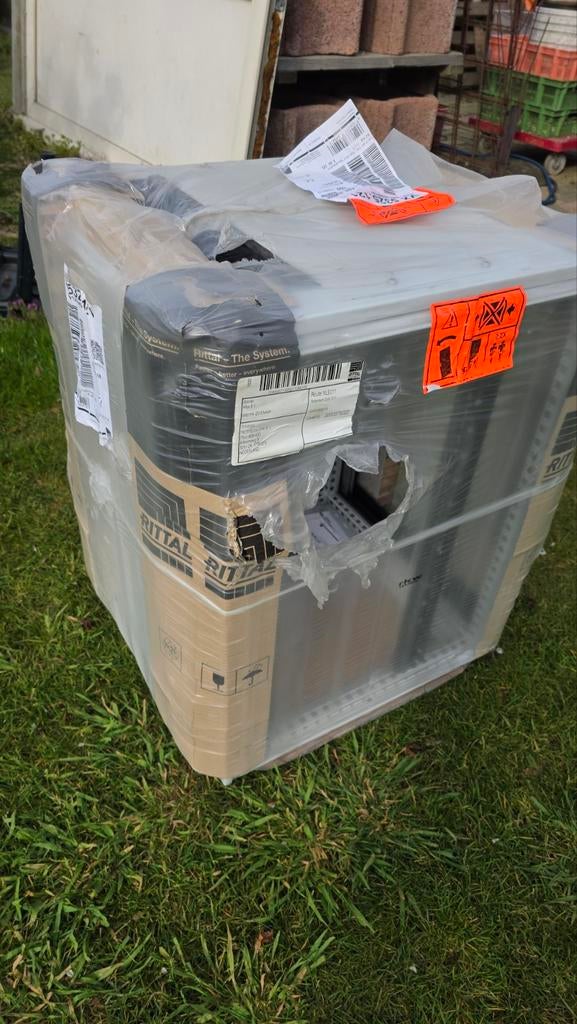 Rittal VX 5325.121 19 inch patchkast 600x800x600mm, Computers en Software, Serverkasten, Ophalen of Verzenden