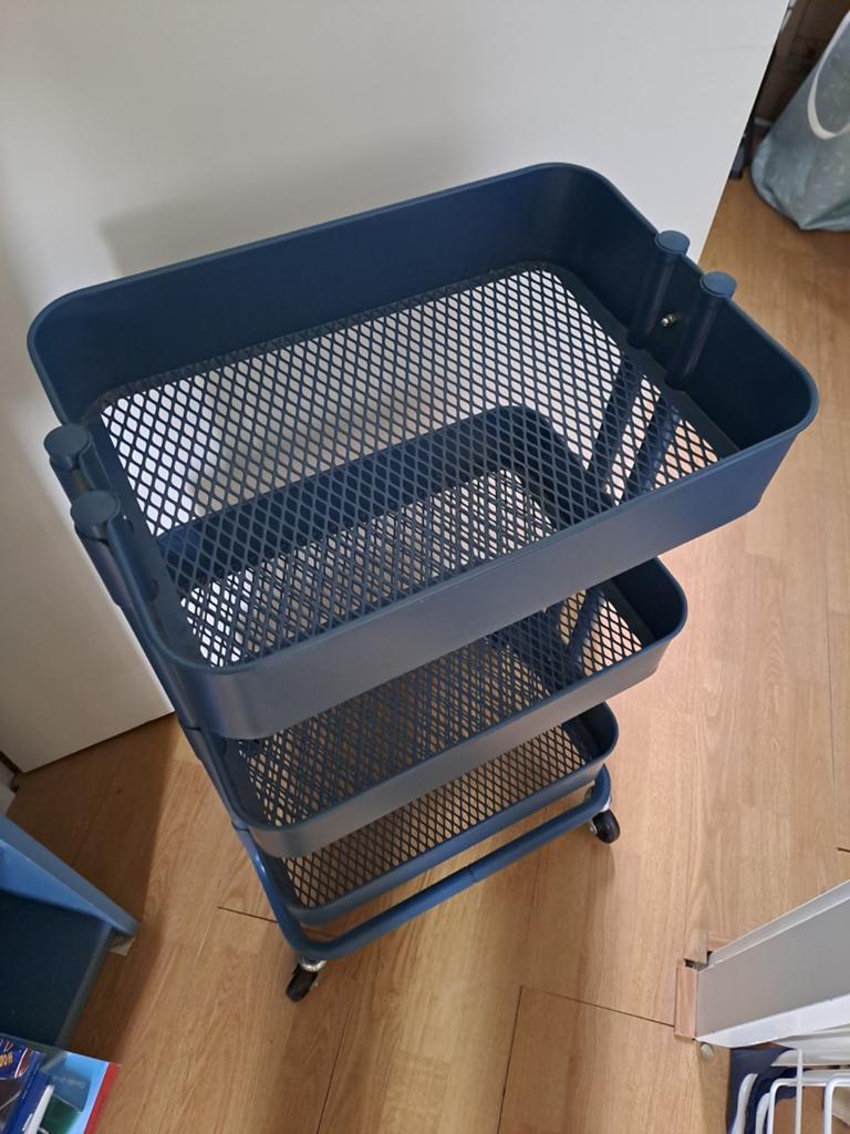 Ikea raskog rolkastje, Ophalen