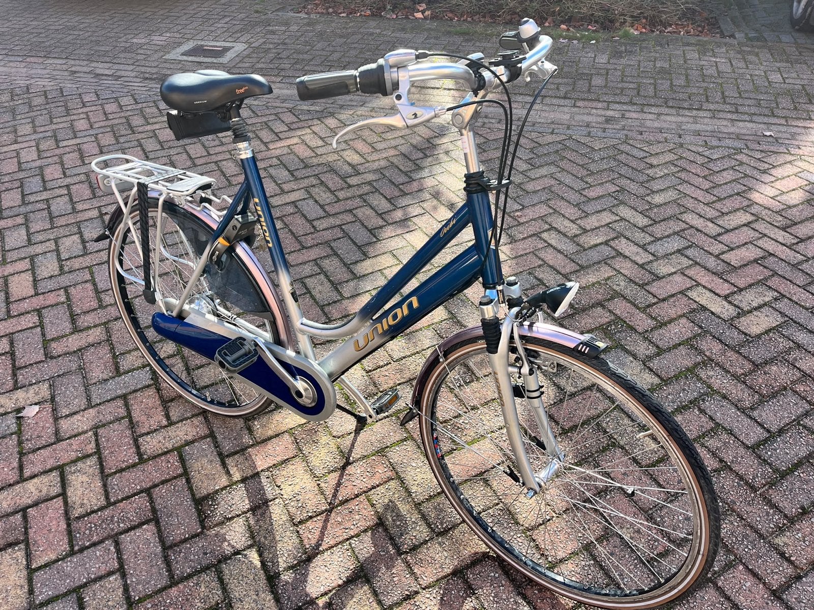 Union Damesfiets - Comfortabel en Compleet, Velgrem, Versnellingen, 56 cm of meer, Zo goed als nieuw