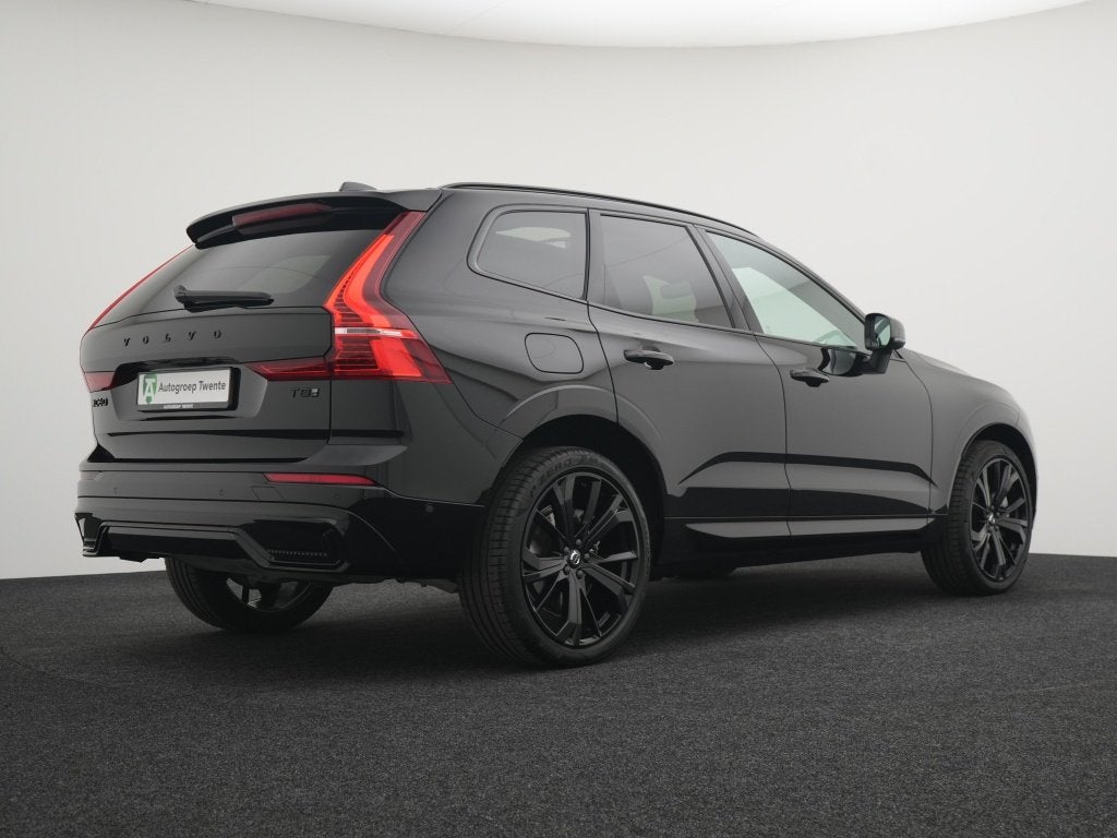 Volvo XC60 2.0 T8 AWD+ Black Edition | Pano | Harman/Kardon, Gebruikt, 4 cilinders, Leder en Stof, Zwart
