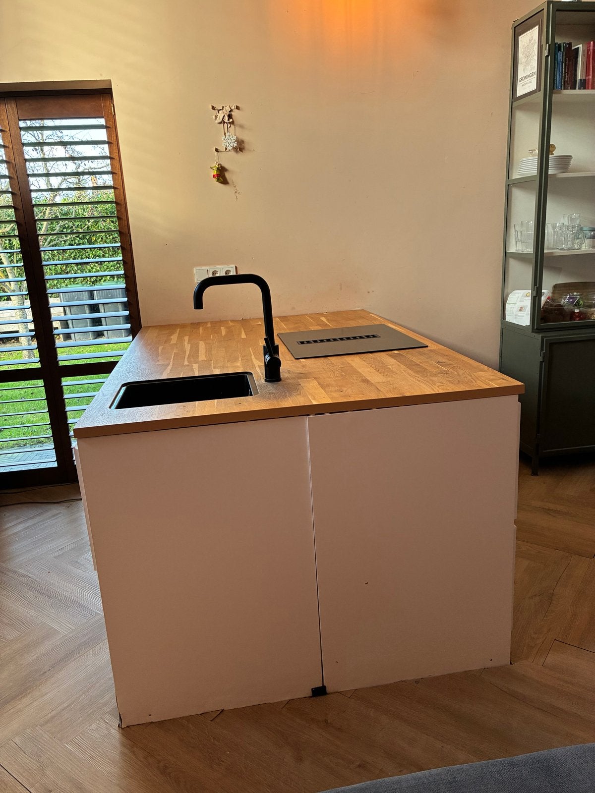 Modern kookeiland keuken inclusief koelkast en spoelbak, Huis en Inrichting, Ophalen, Gebruikt, Wit, Overige typen