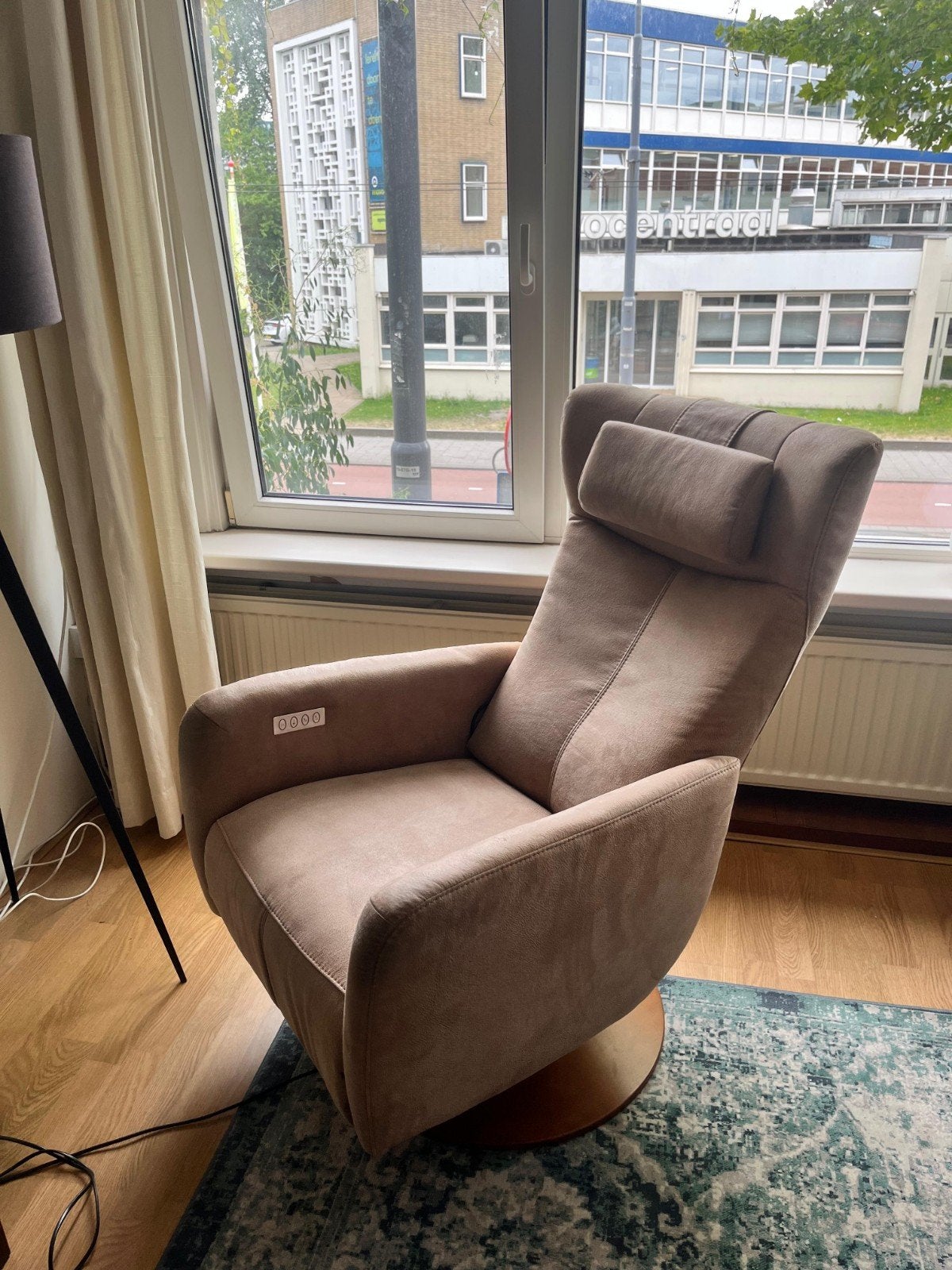 Prominent Sorisso fauteuil, sta op stoel kan bezorgd worden, Minder dan 75 cm, Ophalen of Verzenden, Zo goed als nieuw, Stof