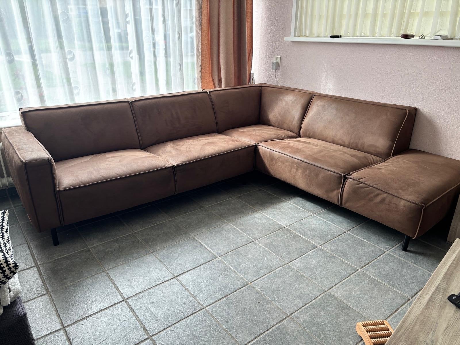 Moderne bruine hoekbank - UMIX Studio, Huis en Inrichting, Banken | Bankstellen, Ophalen, 250 tot 300 cm, Hoekbank, 75 tot 100 cm