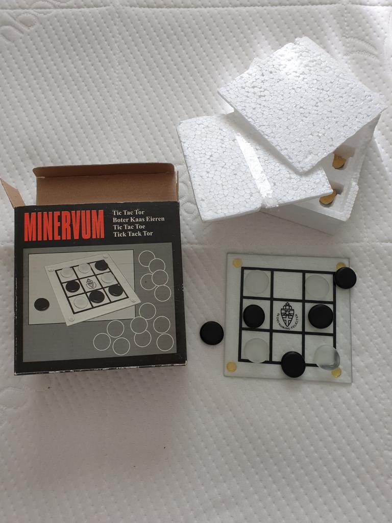 Minervum Tic Tac Tor / Boter Kaas Eieren Spel, Gebruikt, Een of twee spelers, Ophalen of Verzenden, Minervum