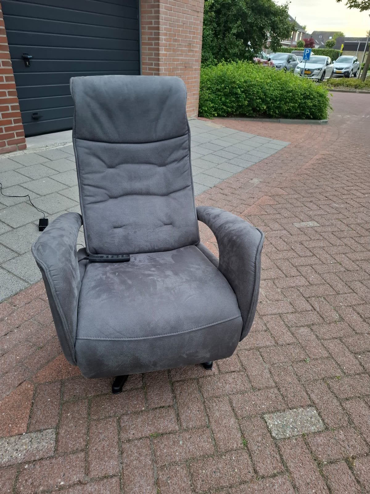 HUKLA elektrische relaxfauteuil  – elektrisch verstelbaar, Huis en Inrichting, Ophalen, Zo goed als nieuw, 75 tot 100 cm, Leer