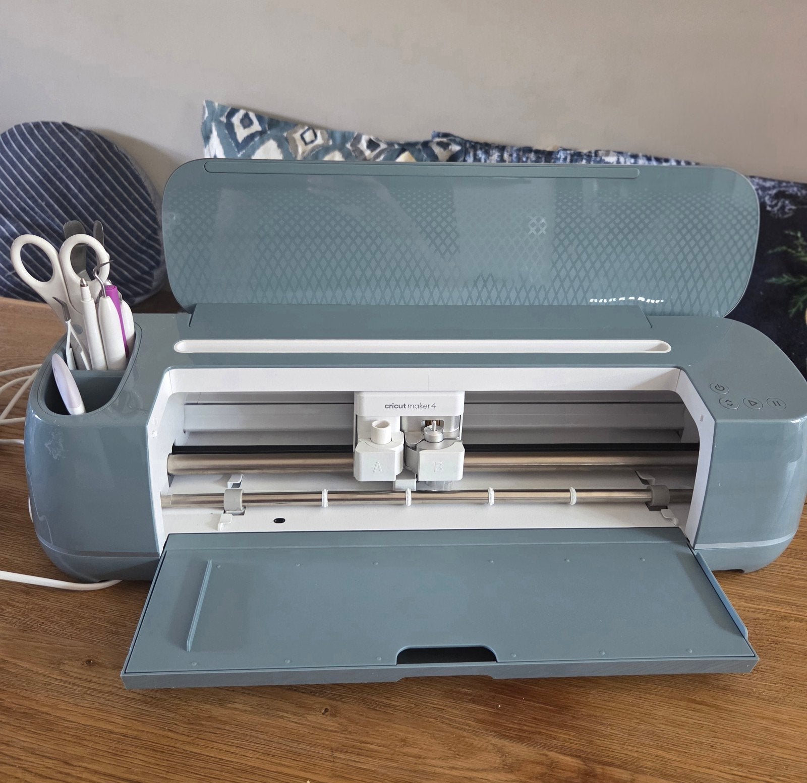 Cricut Maker 4 - Zo goed als nieuw + veel extra's!, Geschikt voor karton, Ophalen of Verzenden, Zo goed als nieuw, Machine