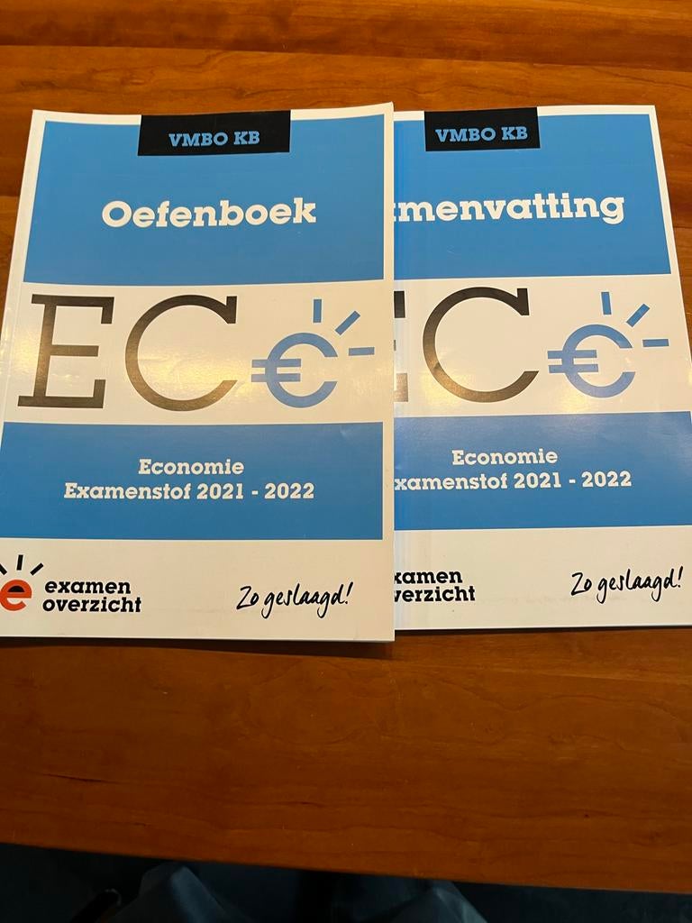 Examenbundels VMBO KB en VMBO GT 2021-2023, Boeken, Schoolboeken, Ophalen, Zo goed als nieuw, VMBO, Economie