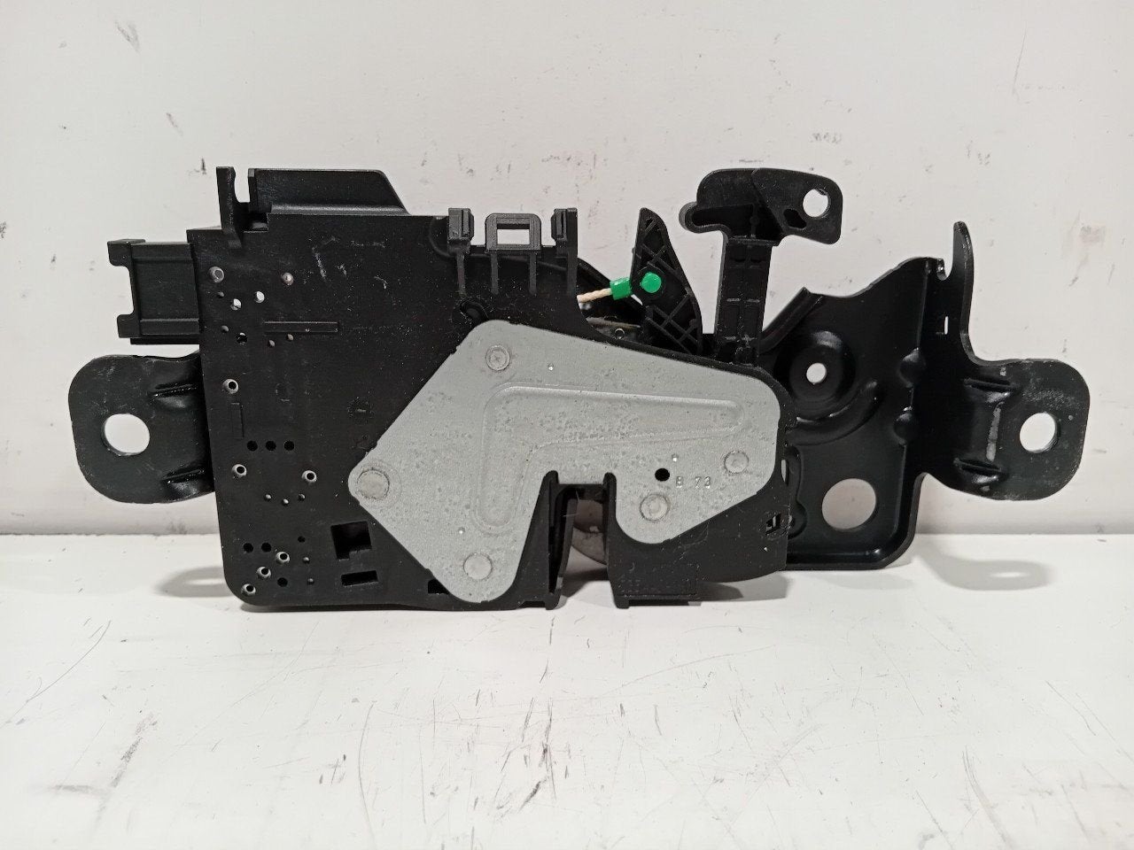 Slot mechaniek kofferdeksel achterklep elektrisch Mini Count, Onderdelen@venauto.nl, Van der Ven Autorecycling B.V., Gebruikt