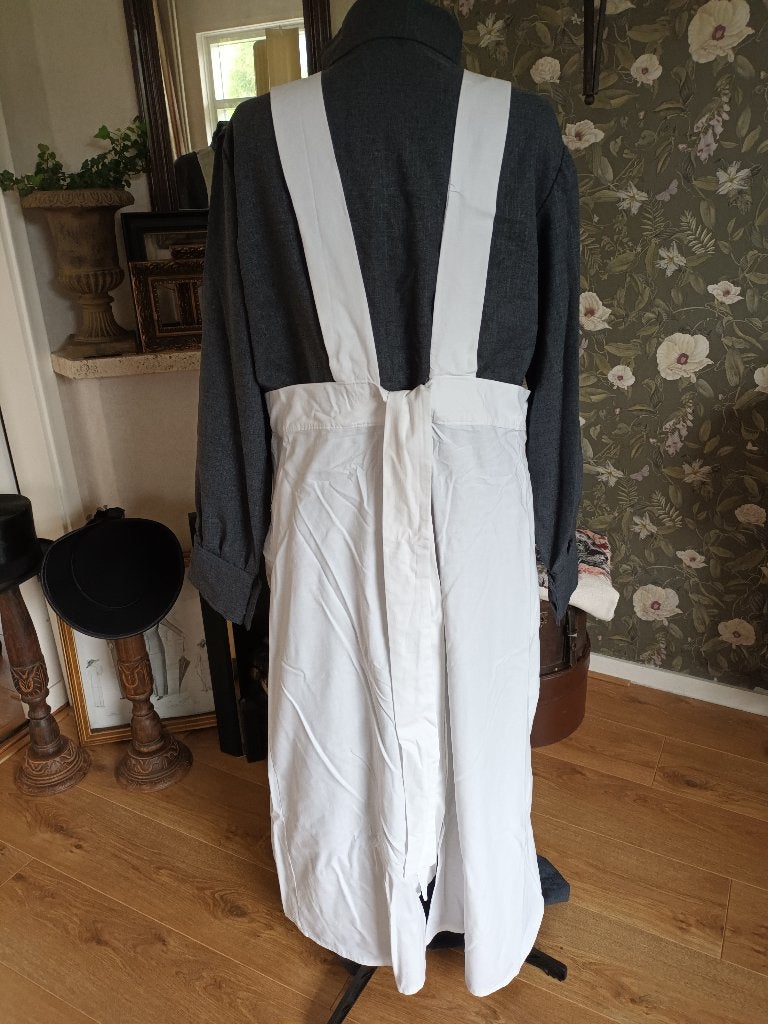 Charls dickens bediende kleding halloween, Kleding | Dames, Zelfgemaakt, Maat 42/44 (L), Nieuw, Ophalen of Verzenden