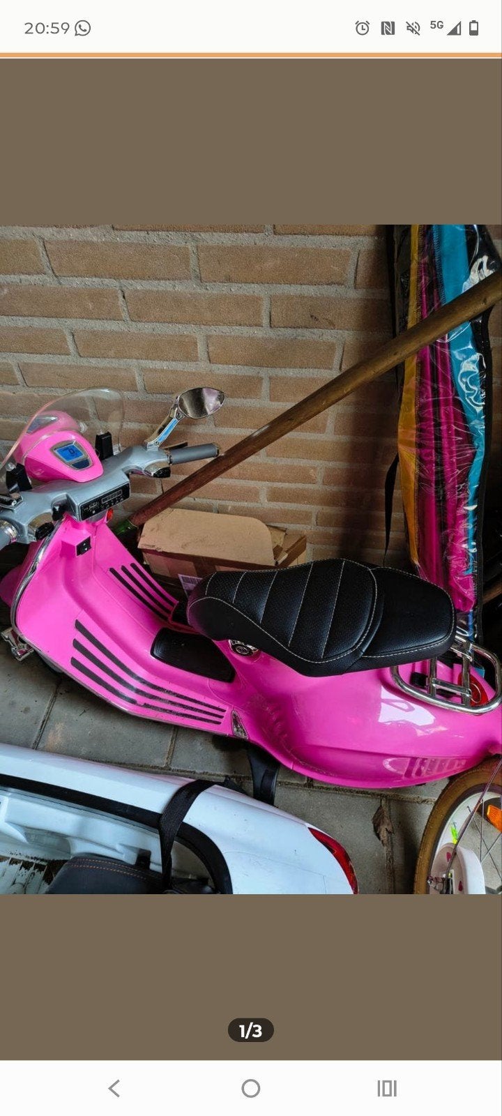Vespa scooter 12V, Kinderen en Baby's, Ophalen, Zo goed als nieuw