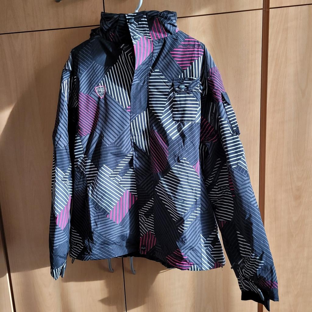 Mountain Peak Ski Jas Maat XXL Zwart Wit, Kleding | Dames, Wintersportkleding, Ophalen, Maat 46/48 (XL) of groter, Nieuw, Jack