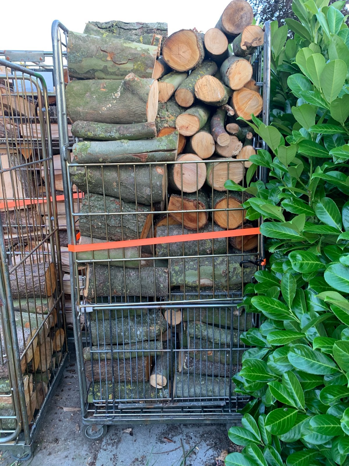 Container met haardhout te koop!, Minder dan 3 m³, Ophalen of Verzenden