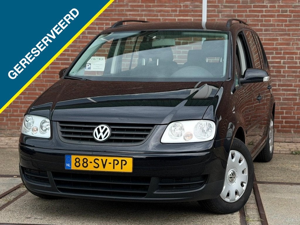 Volkswagen Touran 1.6-16V FSI Highline |Clima |CruiseC |Nieu, Gebruikt, 4 cilinders, 116 pk, Zwart