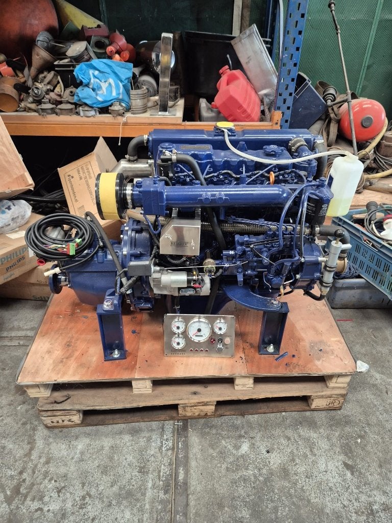 Nieuw in het krat complete Bladt scheepsmotor met koppeling, Watersport en Boten, Ophalen, Nieuw, Motor en Techniek, Zeilboot of Motorboot