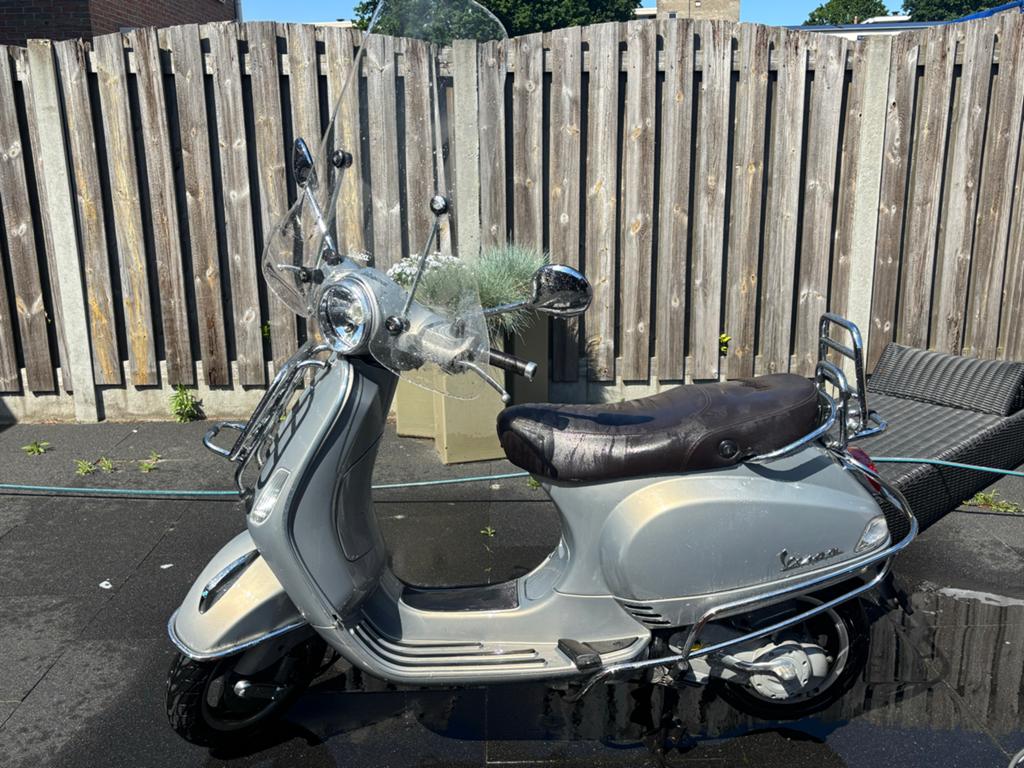 Vespa LX50 4-takt, Ophalen, Gebruikt, Maximaal 45 km/u, Benzine