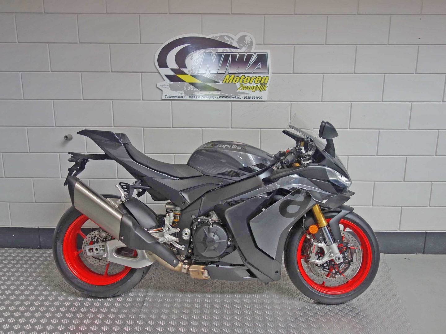 Aprilia RSV4, Motoren, Motoren | Aprilia, 1099 cc, 4 cilinders, Motorrijbewijs A, Bedrijf