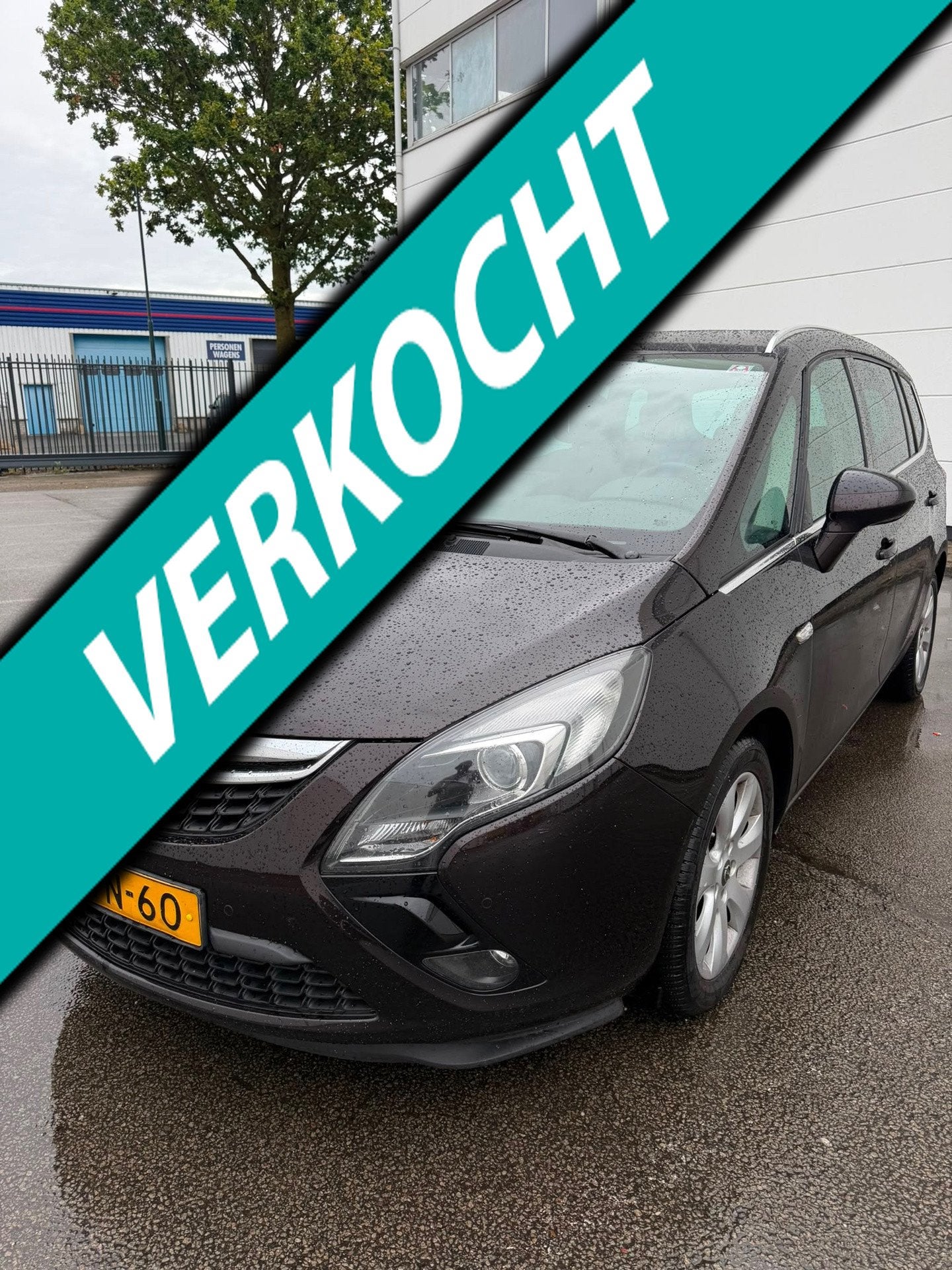 Opel Zafira Tourer 1.6 CDTI Design Edition Nap Airco Camera, Auto's, Voorwielaandrijving, Gebruikt, 4 cilinders, Bruin