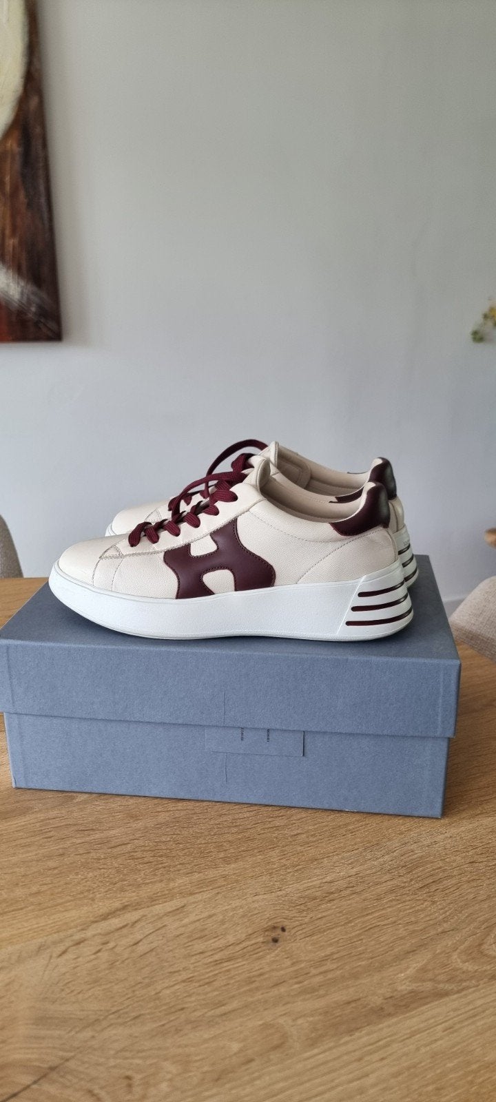 Hogan sneaker mt 39 1x gedragen, Ophalen of Verzenden, Zo goed als nieuw, Sneakers of Gympen