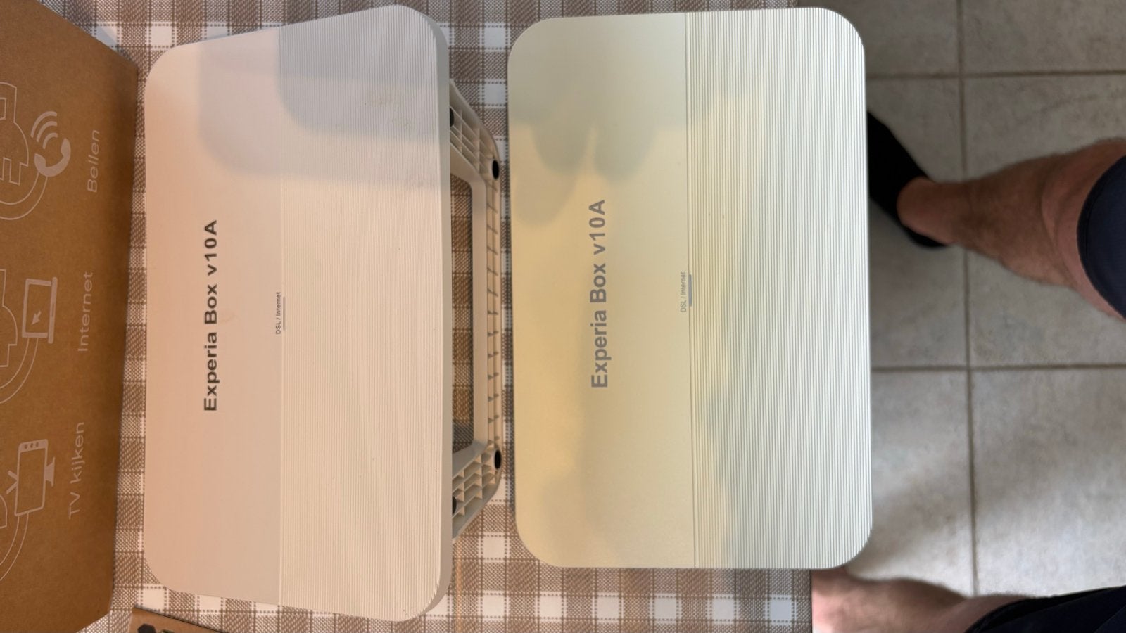 2x Experia Box v10A Routers, Computers en Software, Routers en Modems, Ophalen of Verzenden, Gebruikt, Router
