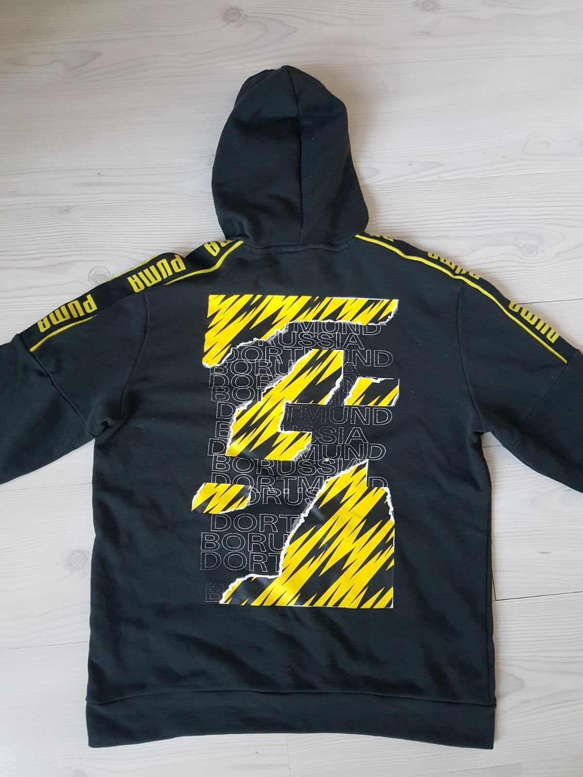 Dortmund Puma hoodie in maat medium, Ophalen of Verzenden, Zo goed als nieuw, Shirt