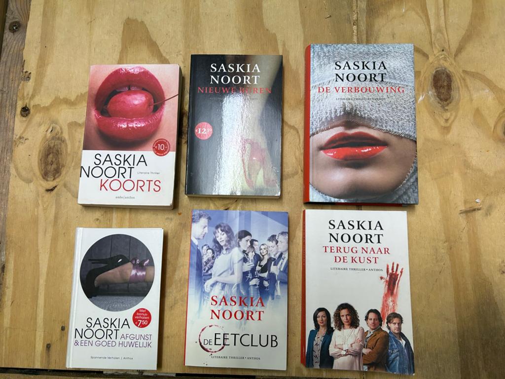 Saskia Noort Boekenpakket - Diverse Titels, Ophalen of Verzenden, Zo goed als nieuw