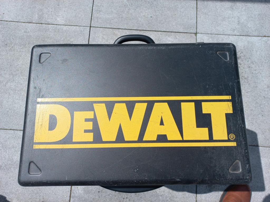 Te koop: stalen machine kist van DeWALT., Ophalen of Verzenden