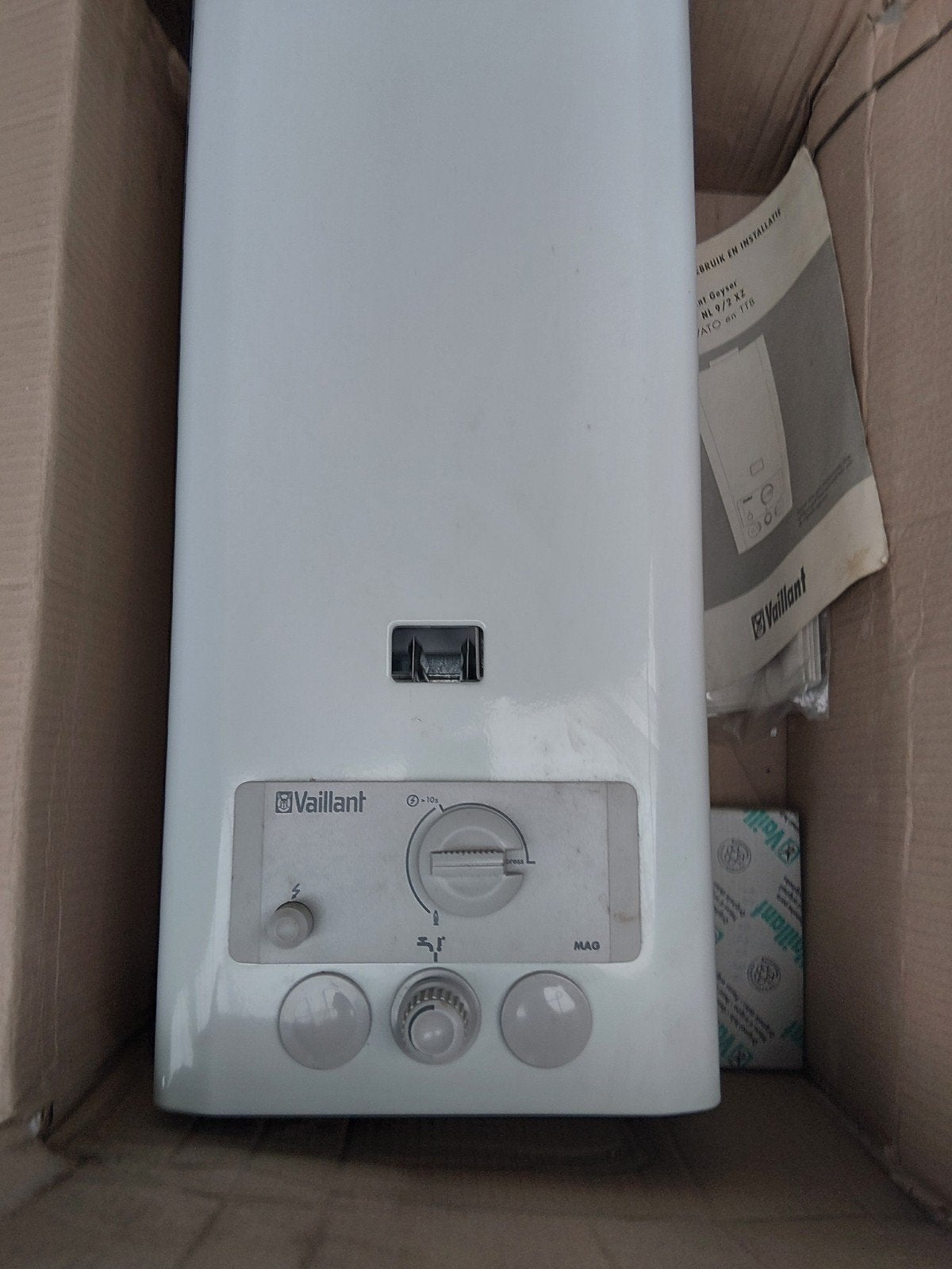 Vaillant MAG 9-2 Propaan Geiser Nieuw in Doos, Ophalen of Verzenden, Minder dan 3 jaar oud, Minder dan 20 liter, Propaan of Butaan