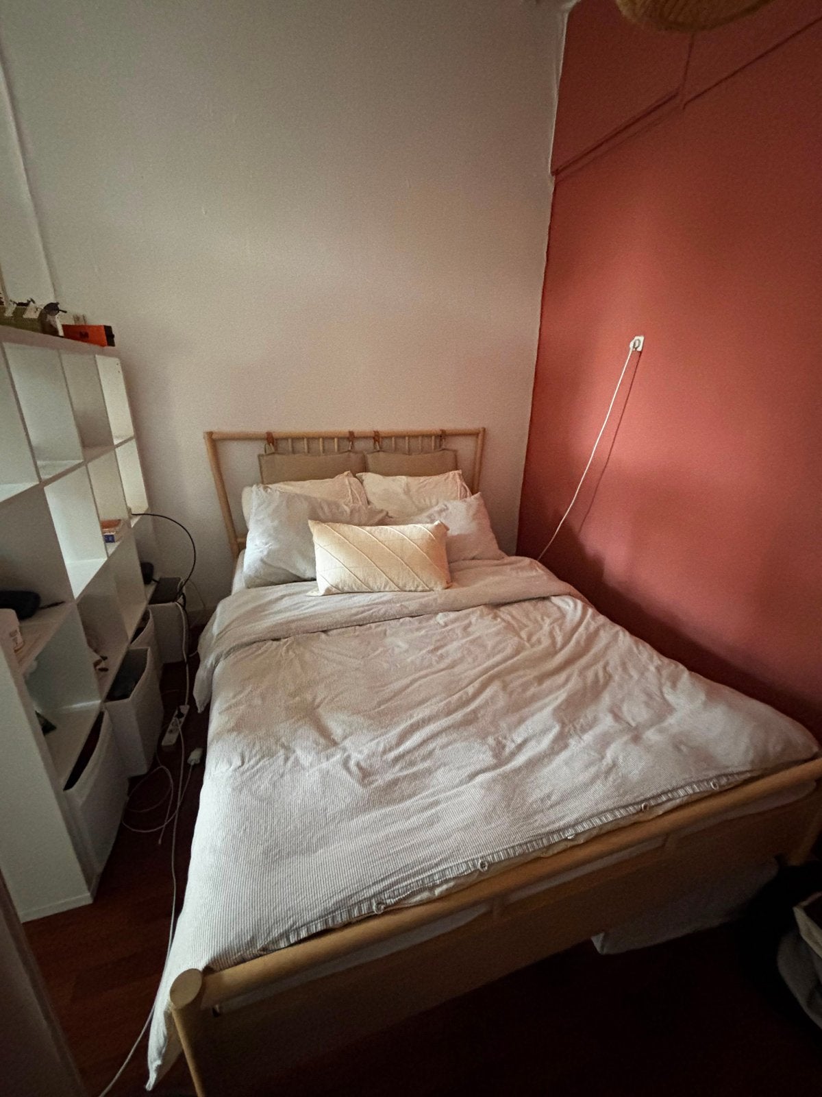140 cm BJÖRKSNÄS ikea bed inclusief lattenbodems, Ophalen, Beige, Tweepersoons, 140 cm