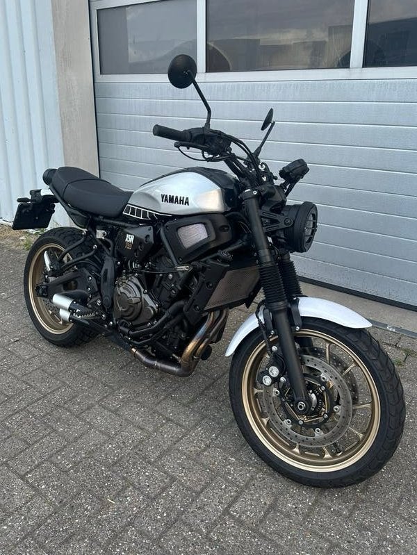 Yamaha XSR700 Legacy Edition 2024 | 4.000 km | IXIL Hyperlow, Motoren, Ophalen