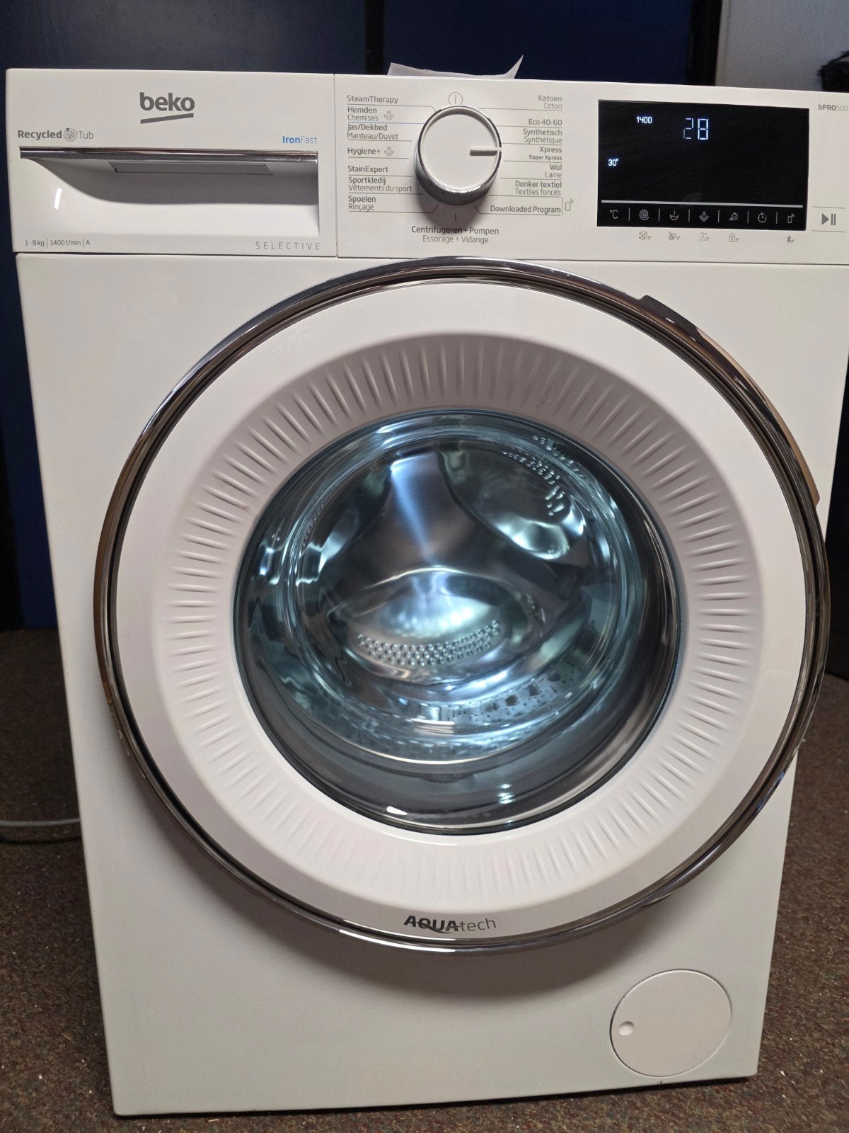 Beko wasmachine 9 kg showmodel, Witgoed en Apparatuur, Wasmachines, Ophalen, 1200 tot 1600 toeren, Minder dan 85 cm, 8 tot 10 kg