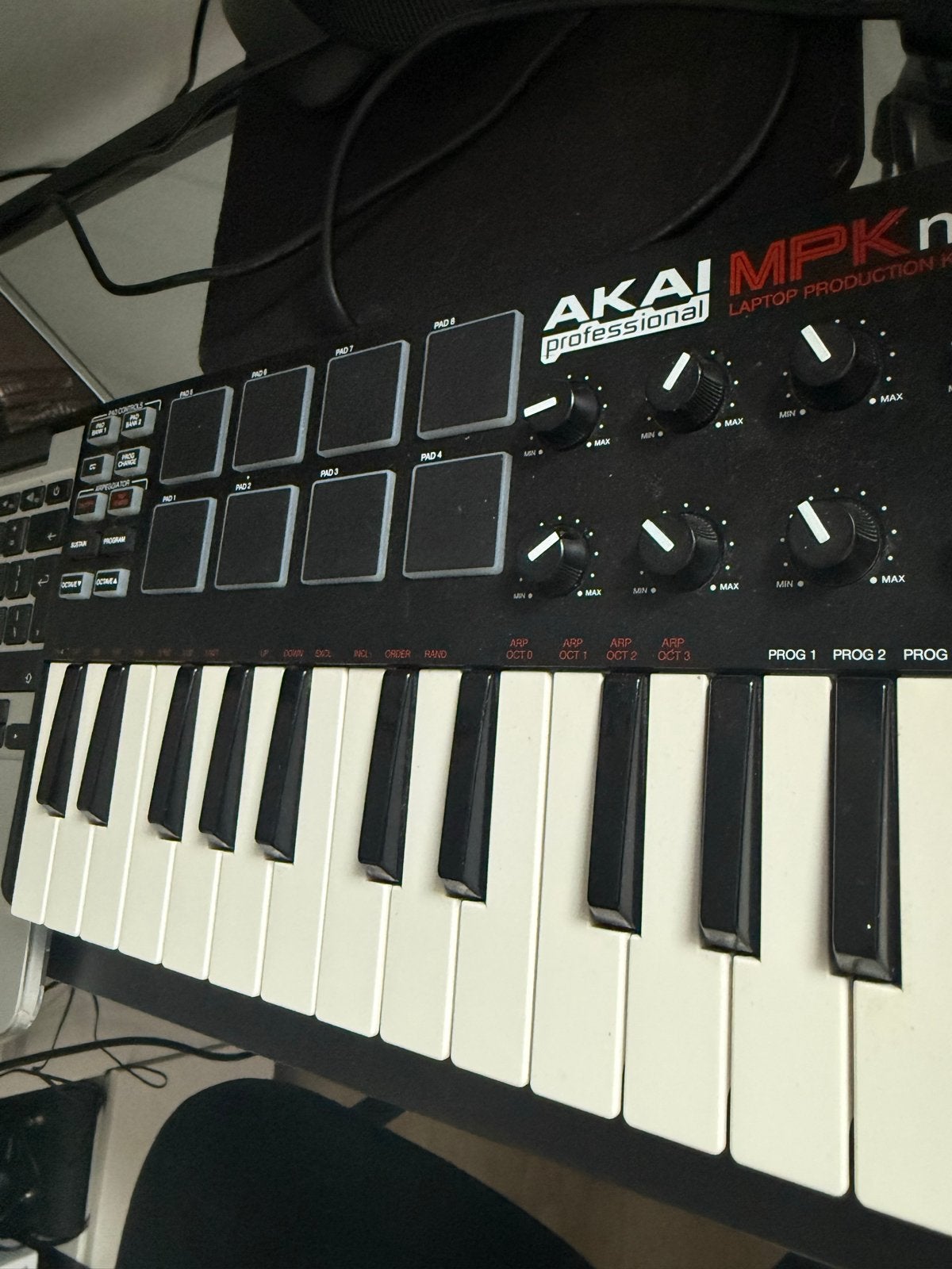 AKAI MPK Mini MIDI Keyboard Controller, Overige merken, Gebruikt, Aanslaggevoelig, Overige aantallen