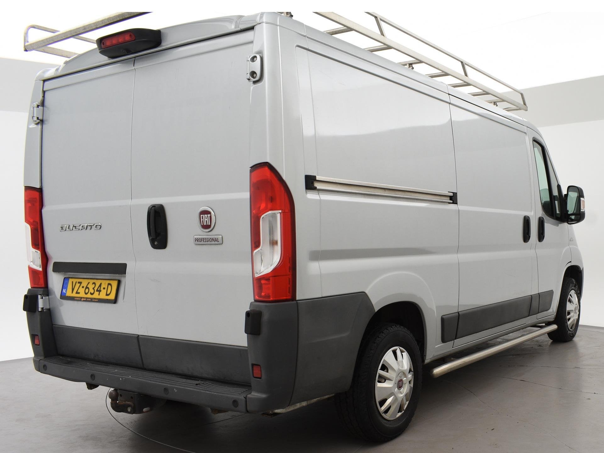 Fiat Ducato 30 2.3 MULTIJET 130 PK L2H1 *83.965 KM* + CAMERA, Auto's, Voorwielaandrijving, Euro 5, Stof, Gebruikt