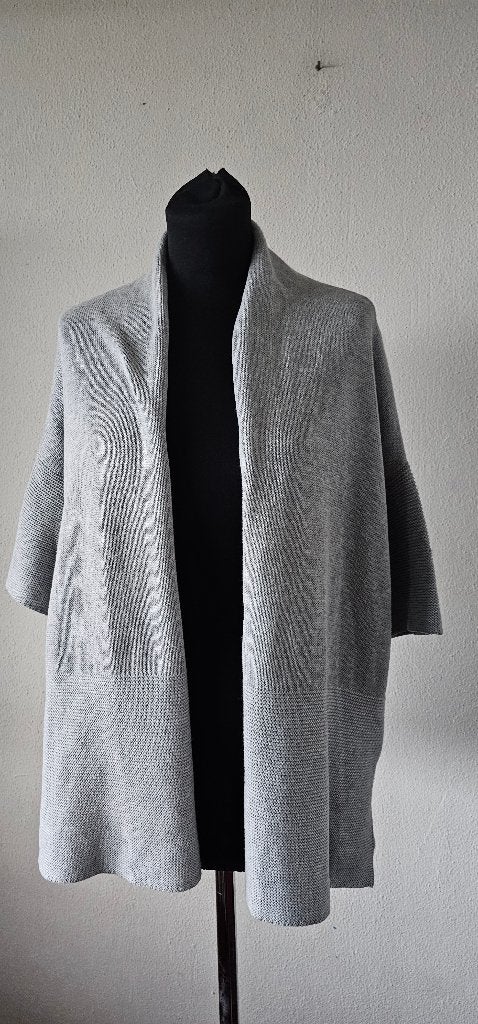 REPEAT easy cashmere blend vest grijs maat M (7225), Kleding | Dames, Maat 38/40 (M), REPEAT easy, Ophalen of Verzenden, Zo goed als nieuw