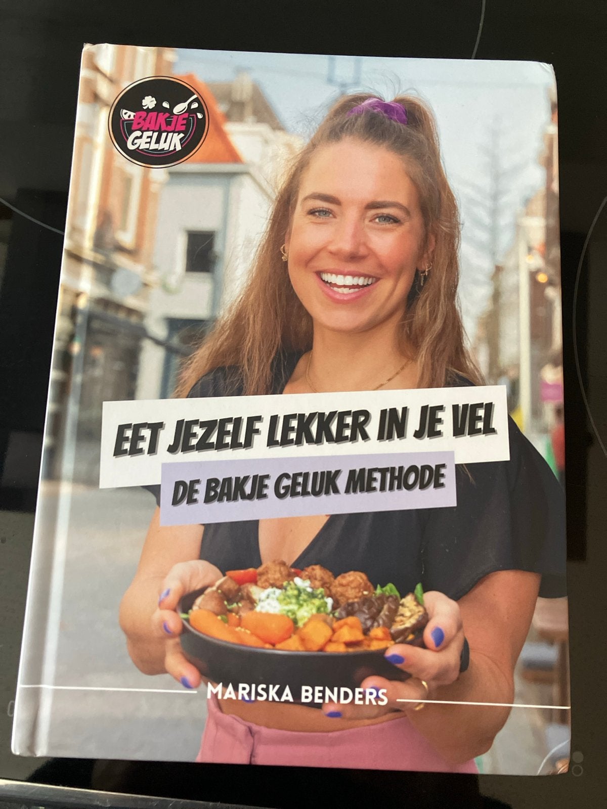Eet Jezelf Lekker in Je Vel - De Bakje Geluk Methode, Hoofdgerechten, Ophalen of Verzenden, Zo goed als nieuw, Gezond koken