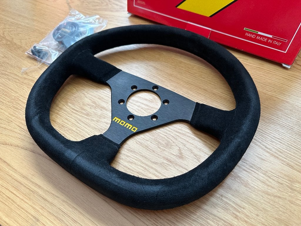 Momo Mod. 88 Suede stuur sportstuur 320mm zwart, Auto diversen, Ophalen of Verzenden