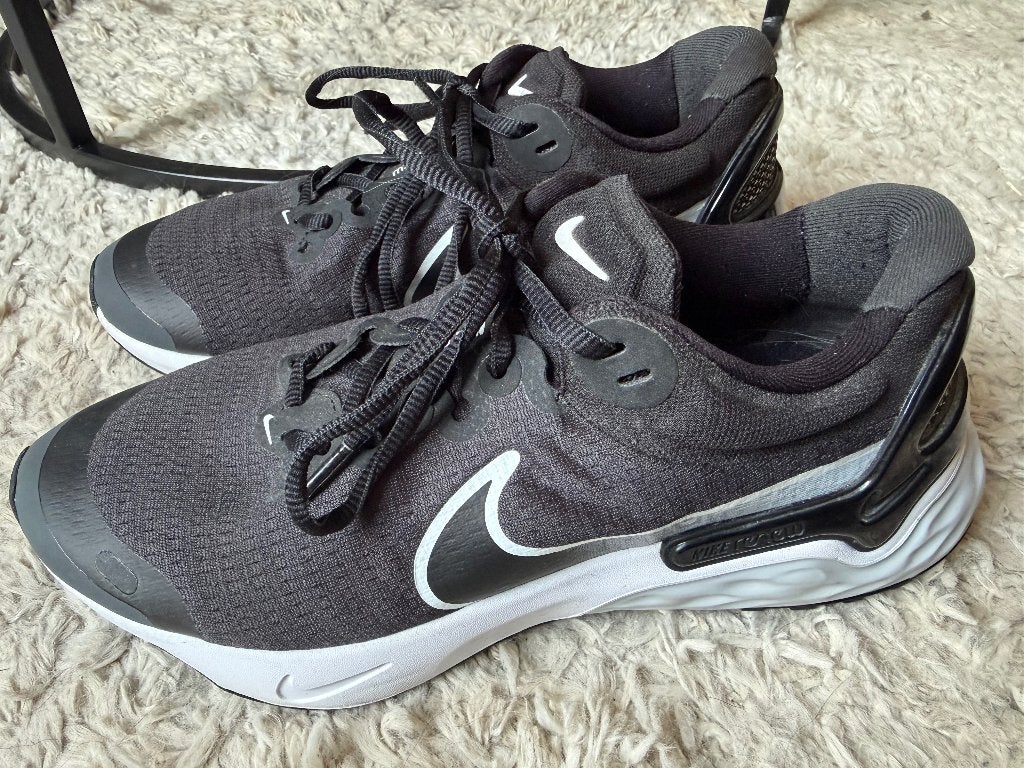 Nike schoenen, Zwart, Nike, Ophalen of Verzenden, Sneakers of Gympen