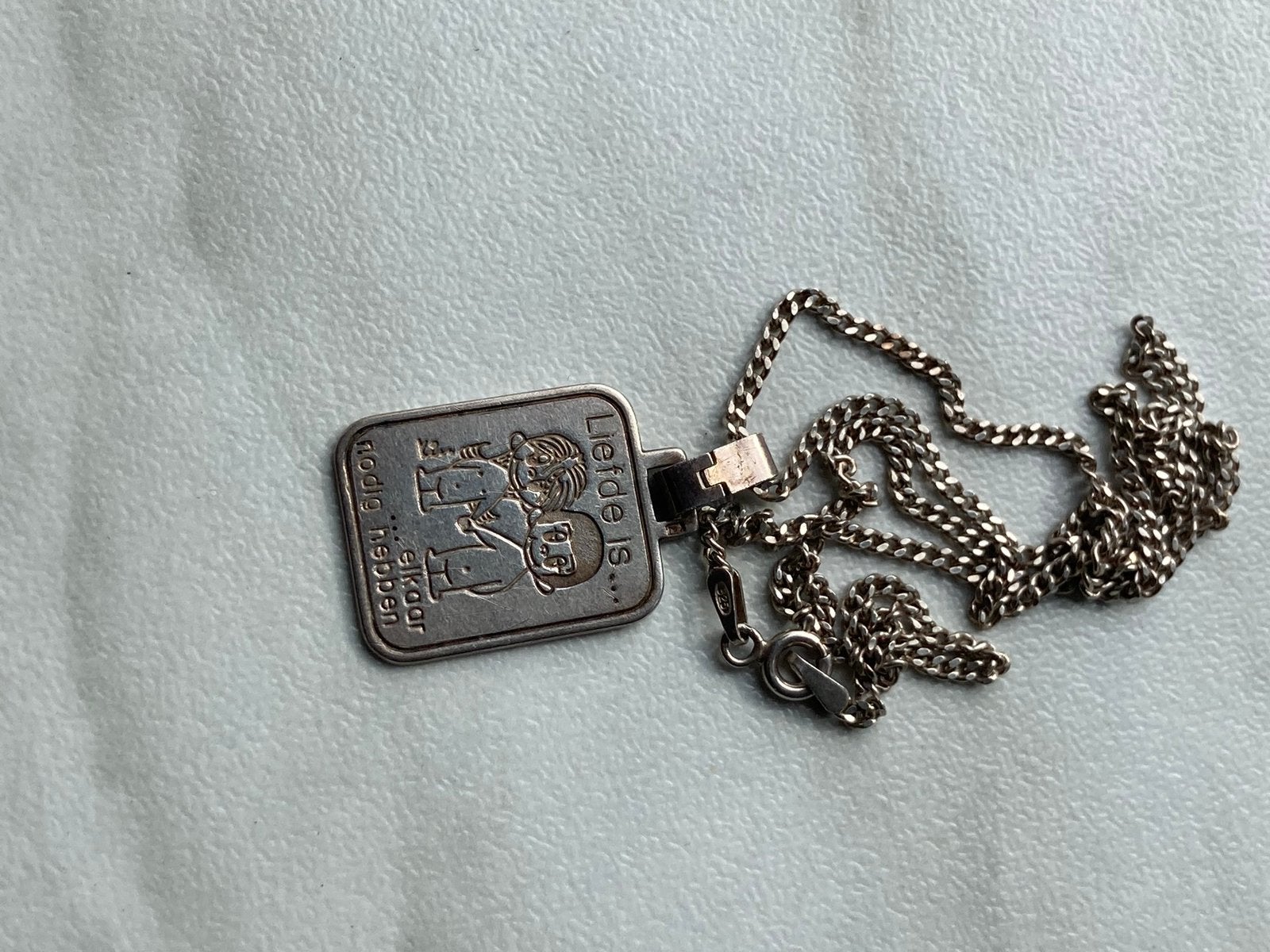 ️️Liefde is ketting zilver 925 plus hanger echt zilver, Ophalen of Verzenden, Zilver