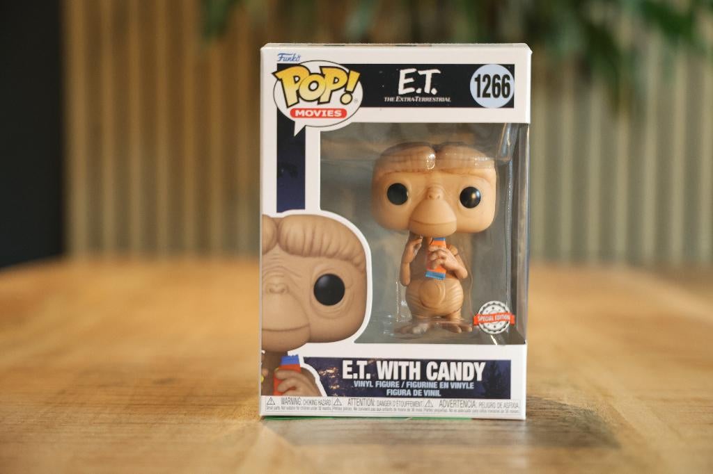 Funko Pop! Movies: E.T. The Extra-Terrestrial - E.T. With Ca, Ophalen of Verzenden, Nieuw