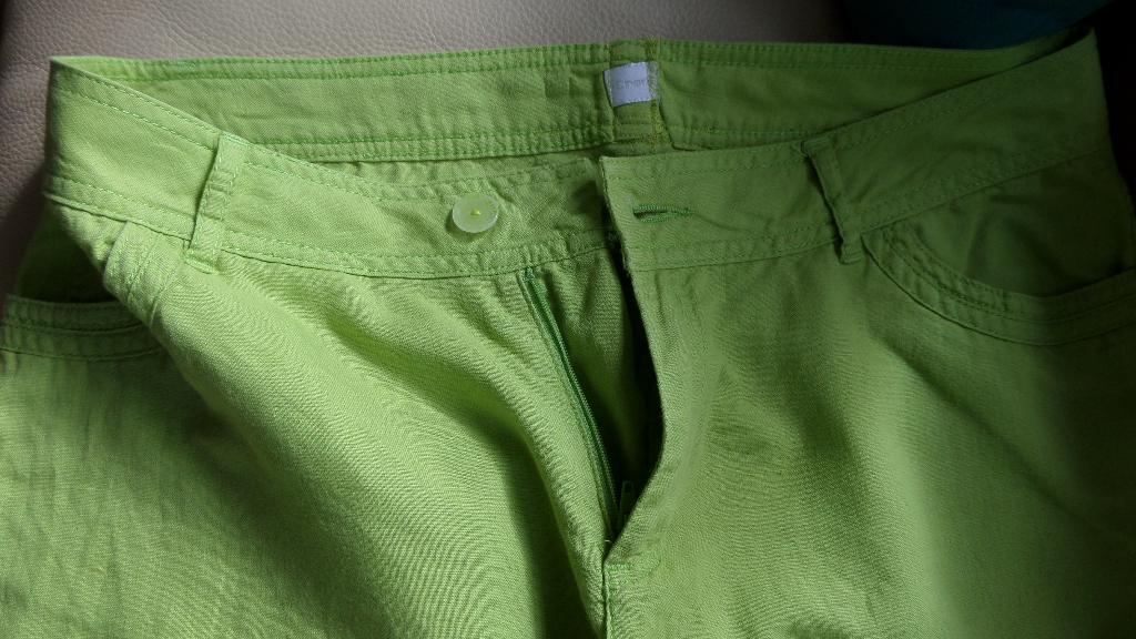 appelgroene lange broek mt 40 z.g.a.n., Maat 38/40 (M), Charles Vogele, Ophalen of Verzenden, Zo goed als nieuw