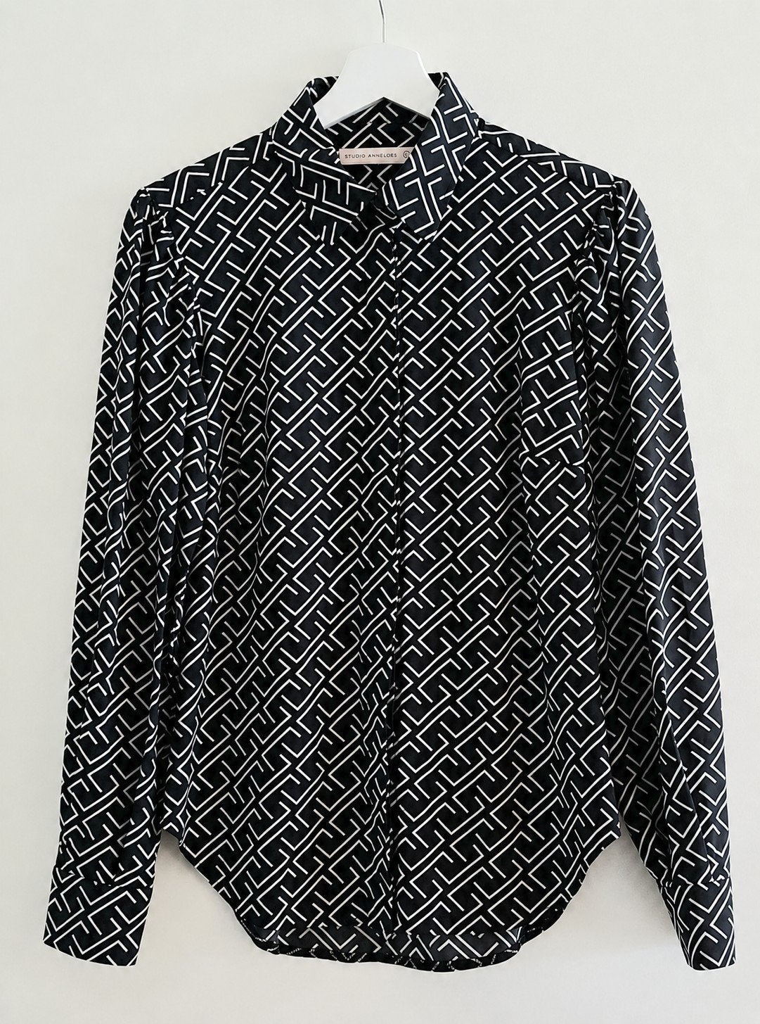 Studio Anneloes blouse S | Travelstof | Zwart/wit | Casual, Studio Anneloes, Meerkleurig, Ophalen of Verzenden, Zo goed als nieuw