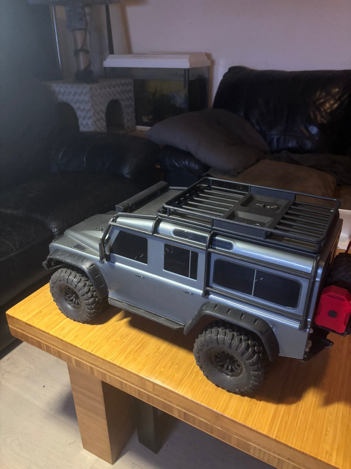 Traxxas Trx4 defender met aantal upgrades, Ophalen of Verzenden, Zo goed als nieuw, Overige schalen, Auto offroad
