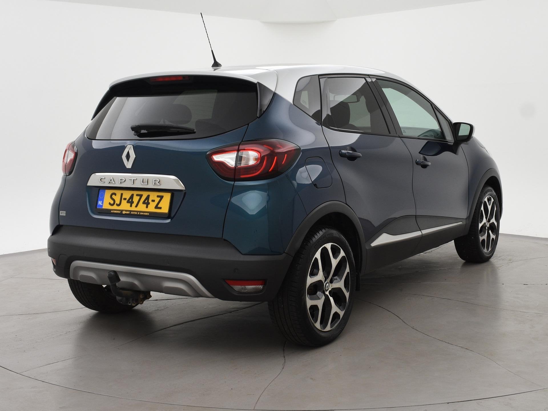 Renault Captur 0.9 TCe EDITION ONE + LEDER | TREKHAAK | CAME, Voorwielaandrijving, 898 cc, Gebruikt, Euro 6
