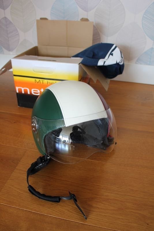 MT Retro Jet Helm Rood Wit Groen Maat L, Fietsen en Brommers, Brommerhelmen, Ophalen of Verzenden, Gebruikt, Large, Vespa