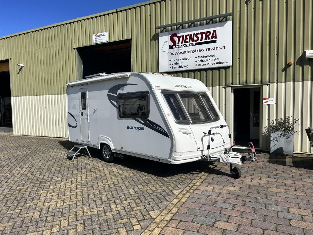 Sprite Europa 460 Enkele bedden Badkamer, Caravans en Kamperen, Tot en met 2, Bedrijf, Schokbreker, Sprite