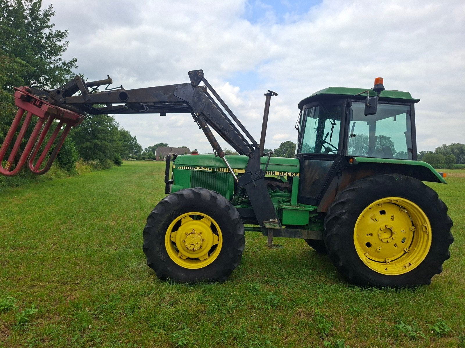 Te koop jhon deere 3040, Zakelijke goederen, Agrarisch | Tractoren, Ophalen of Verzenden, Gebruikt, Tot 80 Pk, John Deere