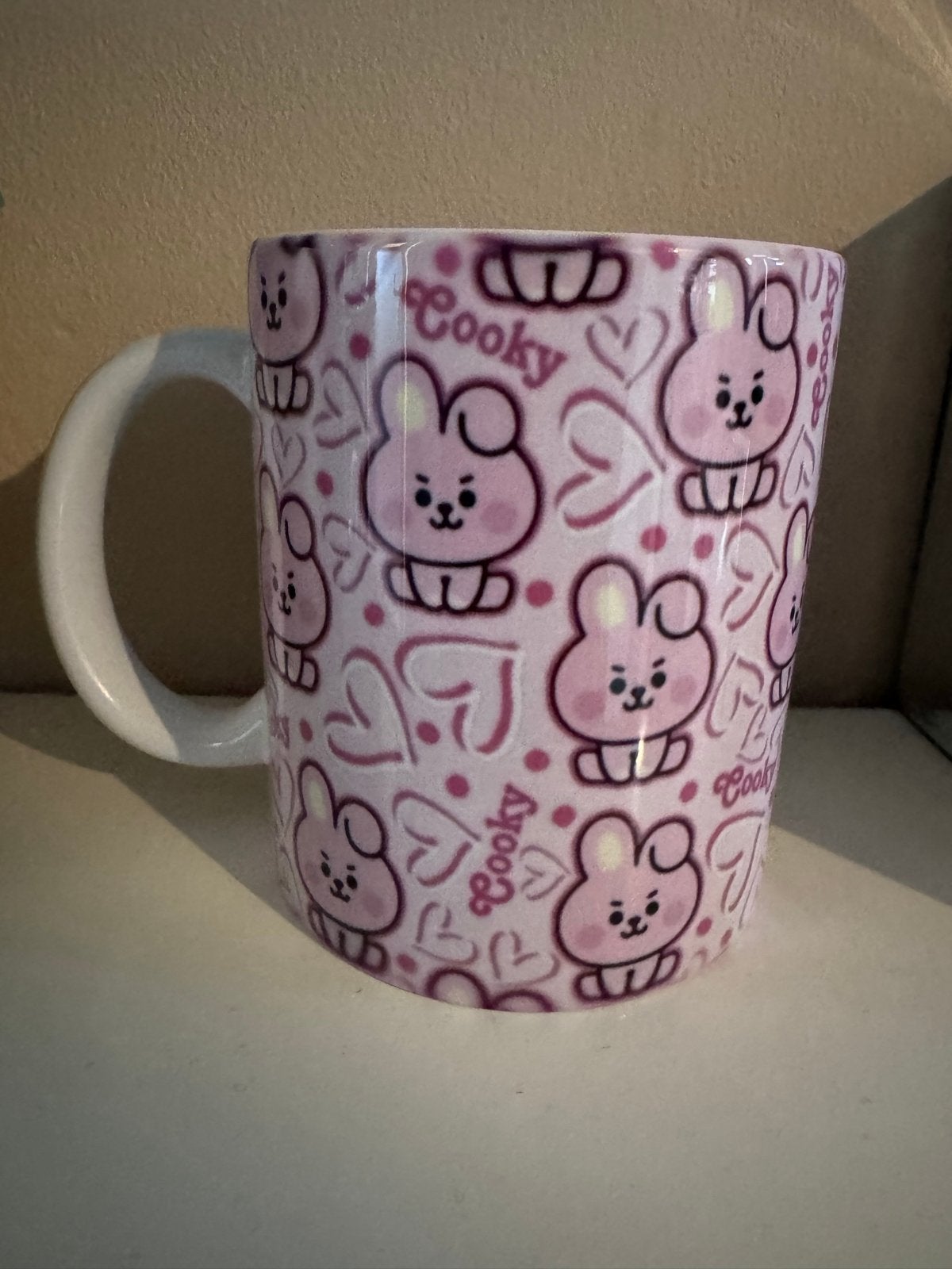 Nieuwe Cooky BT21 mok - Roze met schattige konijntjes, Overige merken, Keramiek, Nieuw, Modern