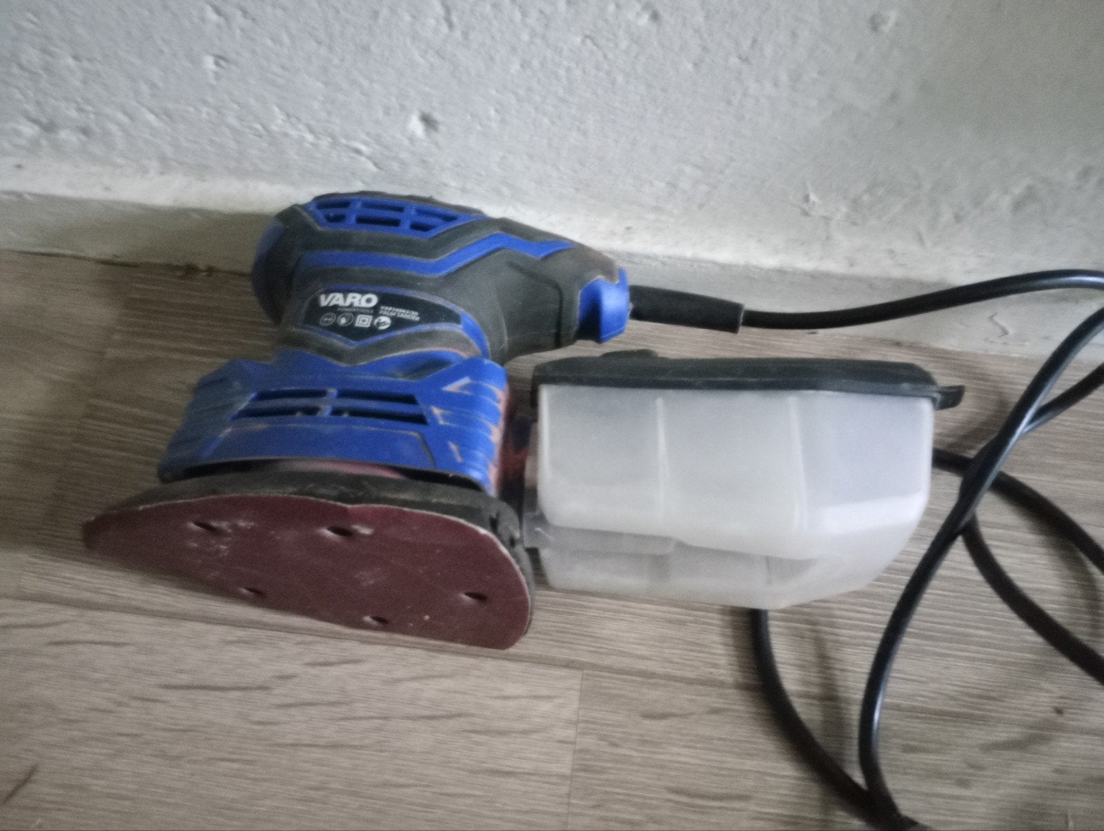 Varo schuurmachine, Ophalen of Verzenden, Gebruikt, Minder dan 600 watt, Vlakschuurmachine